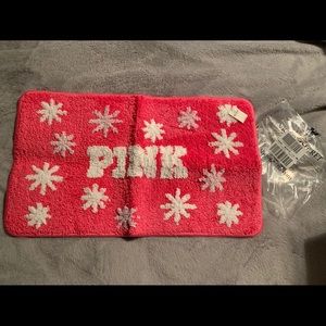 Victoria’s Secret PINK bath mat new